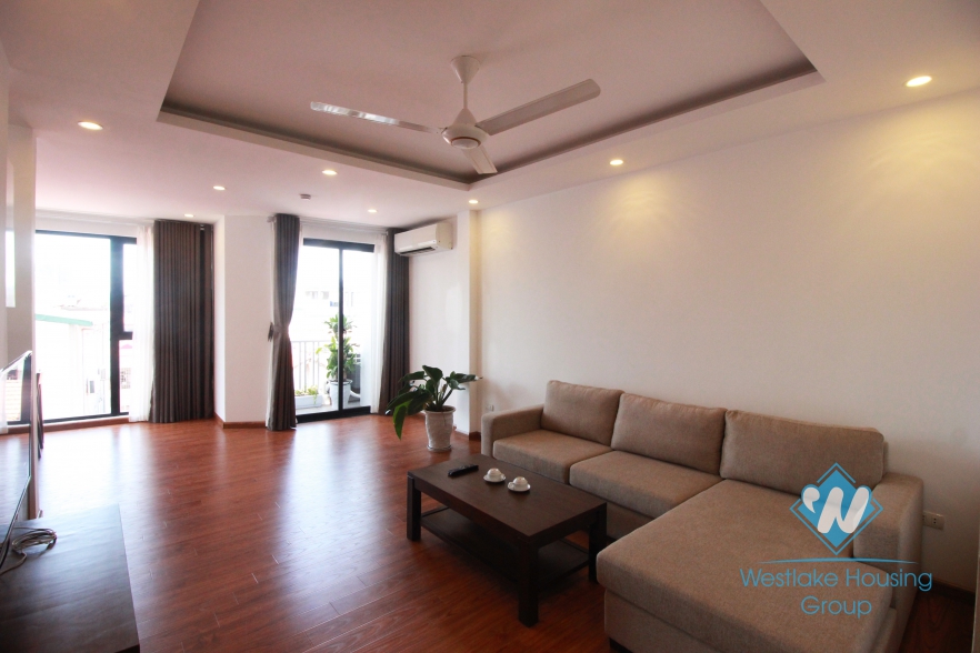 Gorgeous 2 bedrooms apartment for rent near Daewoo hotel, Kim Ma, Ba Dinh, Hanoi 
